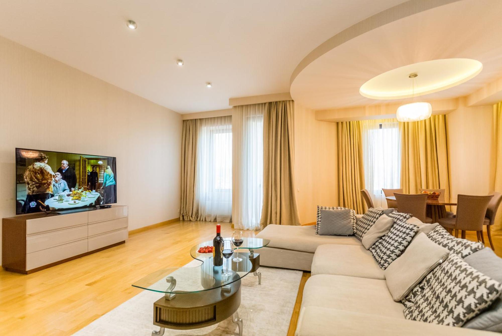 New Age Living Apartment Тбилиси Екстериор снимка