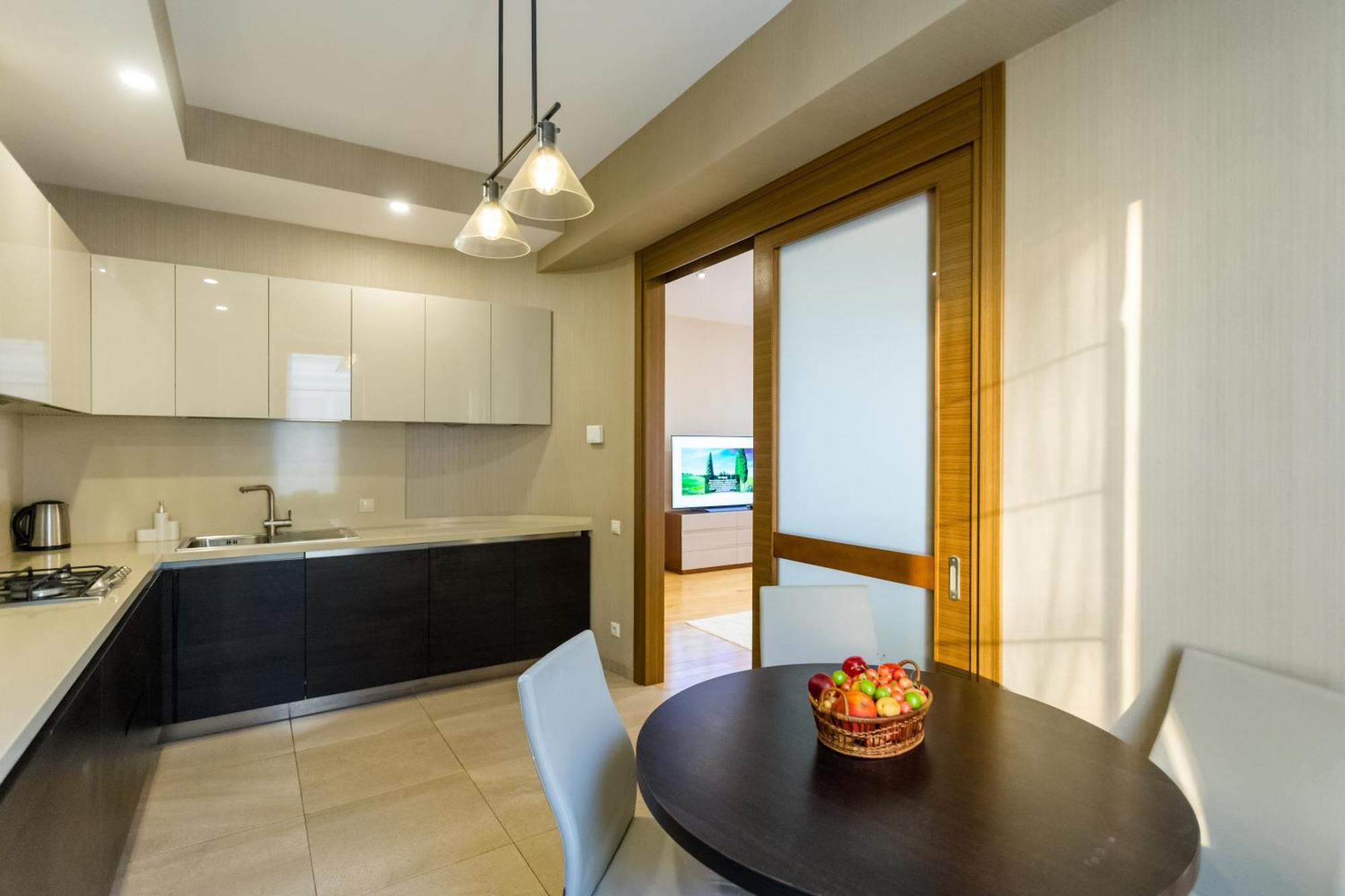 New Age Living Apartment Тбилиси Екстериор снимка