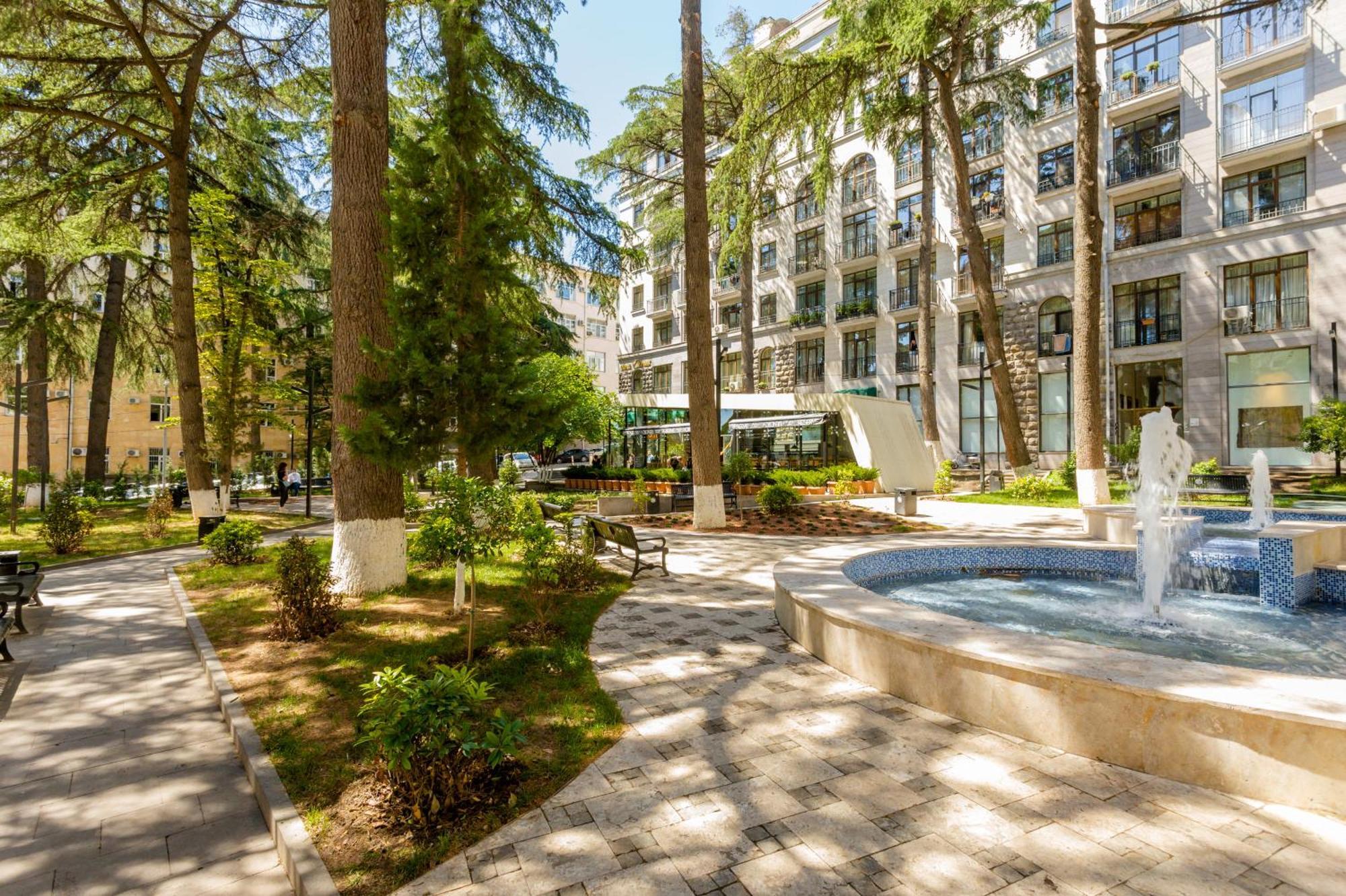 New Age Living Apartment Тбилиси Екстериор снимка